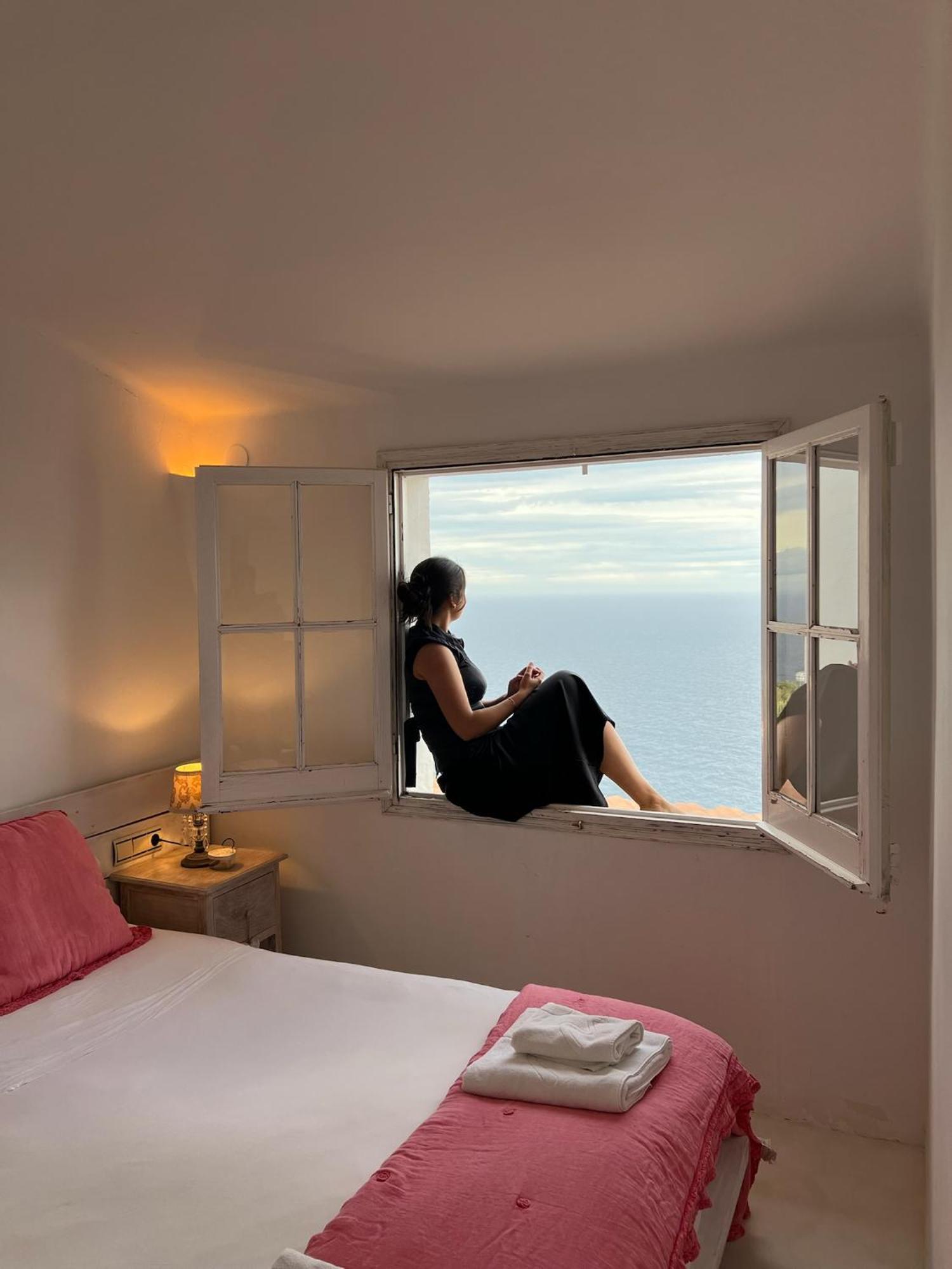 Casa Blanca De Begur Con Vistas Al Mar Y Piscina Villa Luaran gambar