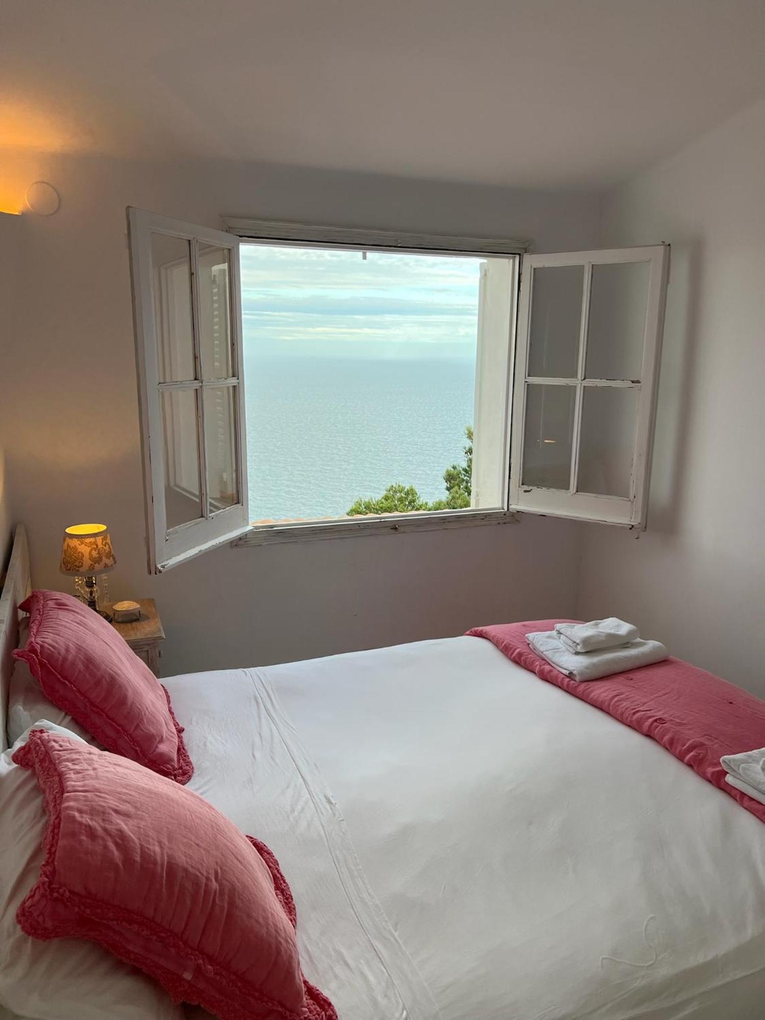 Casa Blanca De Begur Con Vistas Al Mar Y Piscina Villa Luaran gambar