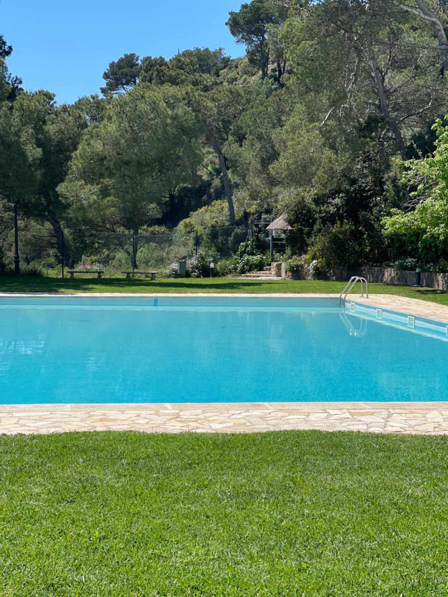 Casa Blanca De Begur Con Vistas Al Mar Y Piscina Villa Luaran gambar