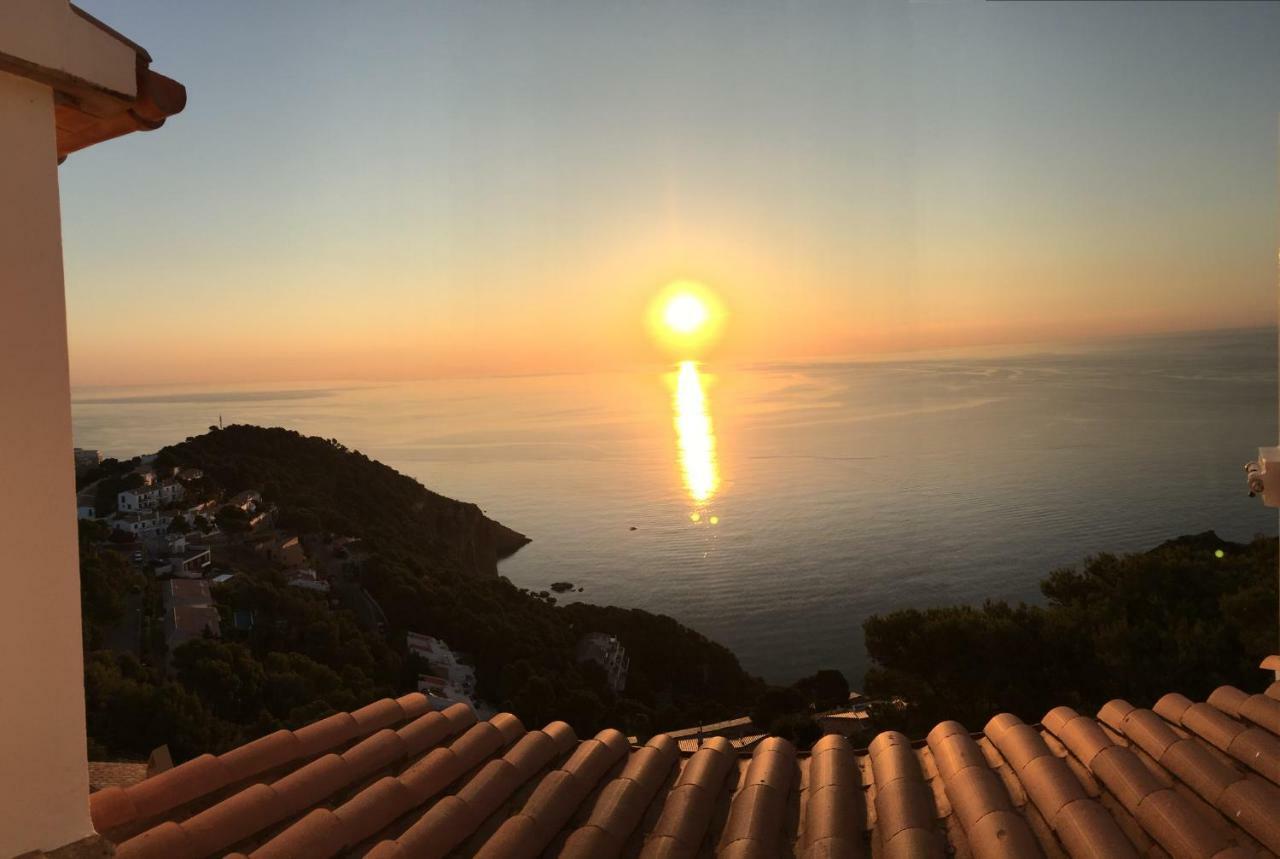 Casa Blanca De Begur Con Vistas Al Mar Y Piscina Villa Luaran gambar